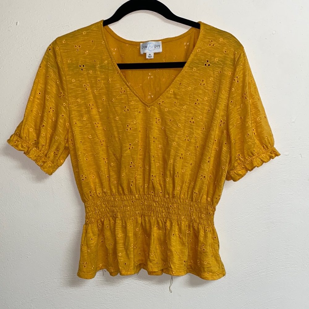 Cute yellow flowy top